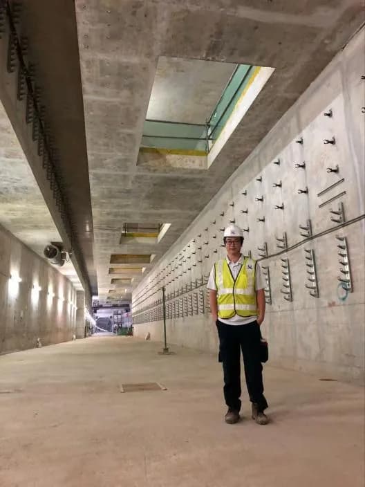 新加坡陆路交通局照片